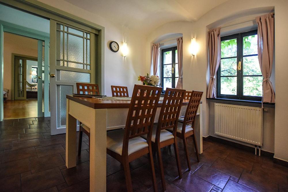 Apartmán Dům v zahradě Písek Exteriér fotografie