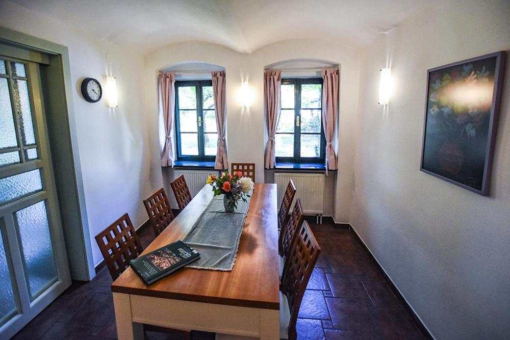 Apartmán Dům v zahradě Písek Exteriér fotografie
